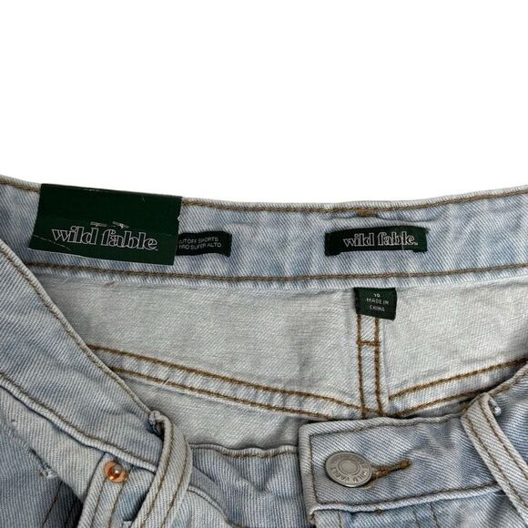 Wild Fable NWT light wash super high rise cutoff shorts size 10 - Picture 4 of 11